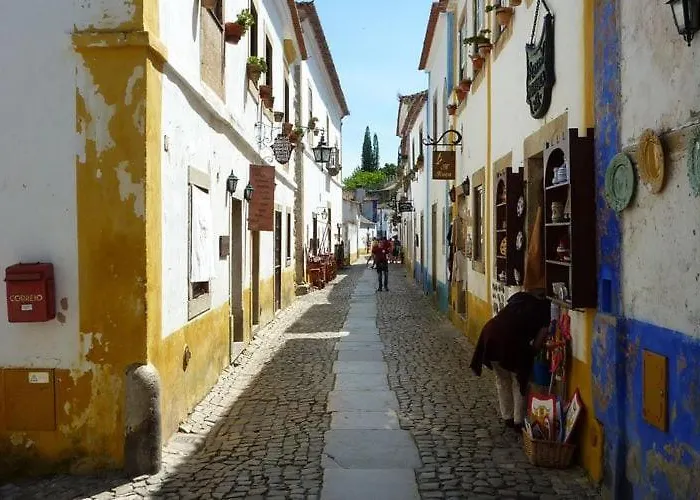 In Portugal With Sea View & Pool *