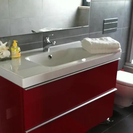 In Portugal With Sea View & Pool Вилла