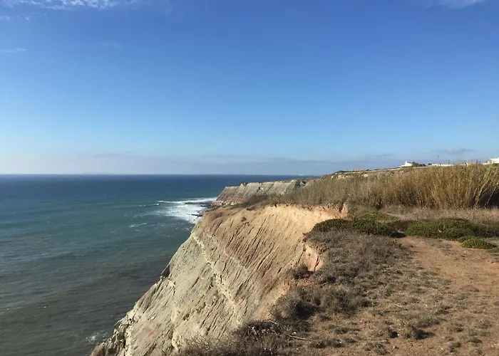 In Portugal With Sea View & Pool Villa