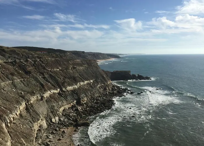 Villa In Portugal With Sea View & Pool *